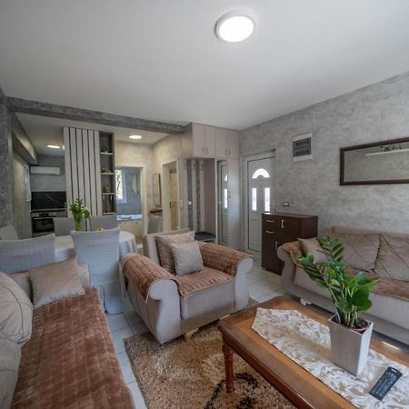 Apartman Anja Рисан Экстерьер фото