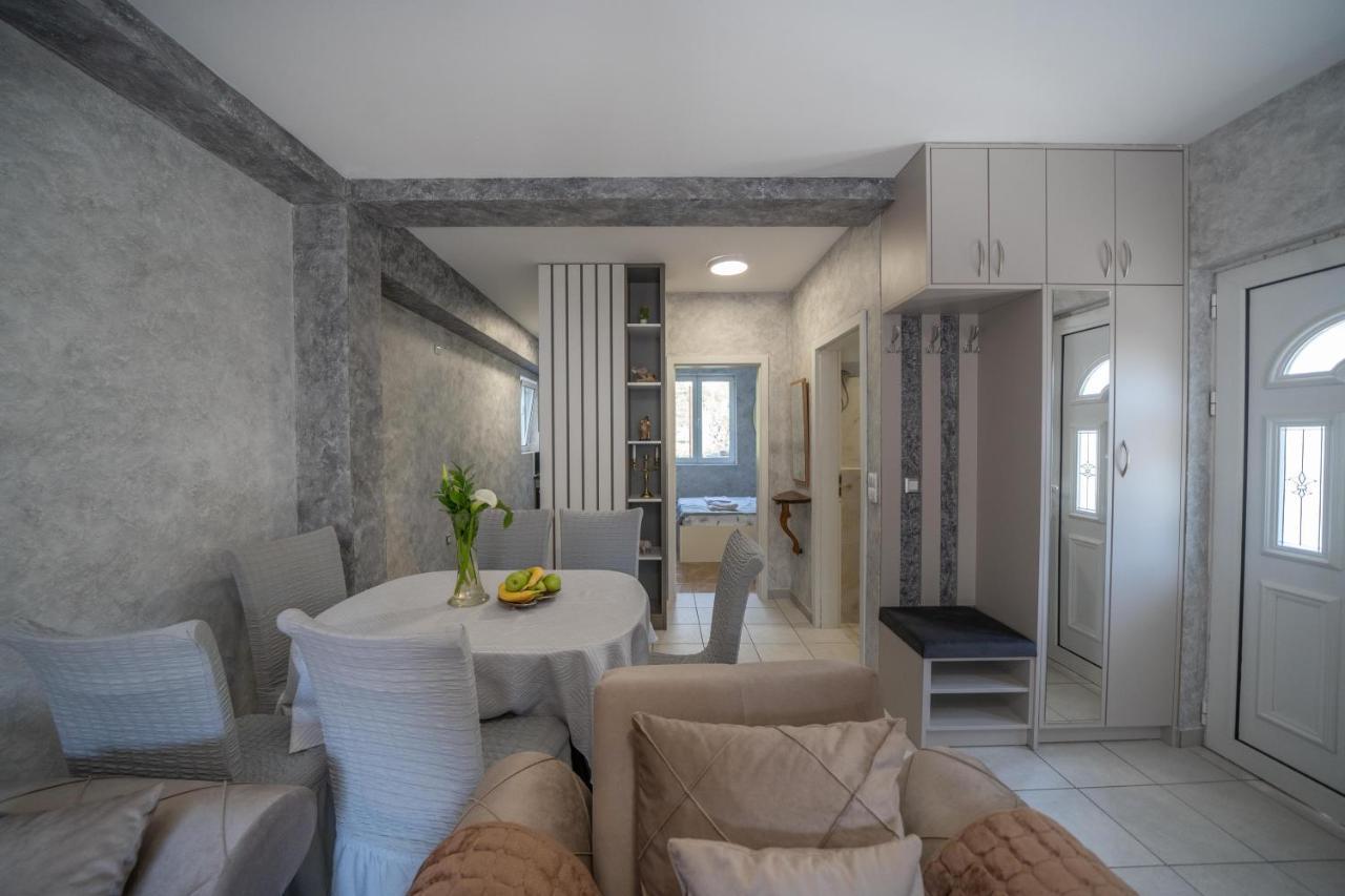 Apartman Anja Рисан Экстерьер фото