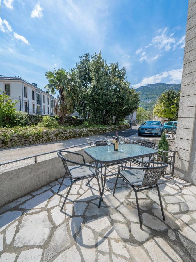 Apartman Anja Рисан Экстерьер фото